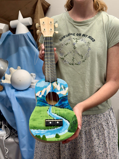 Ukulele Painting Workshop(2.5hrs)