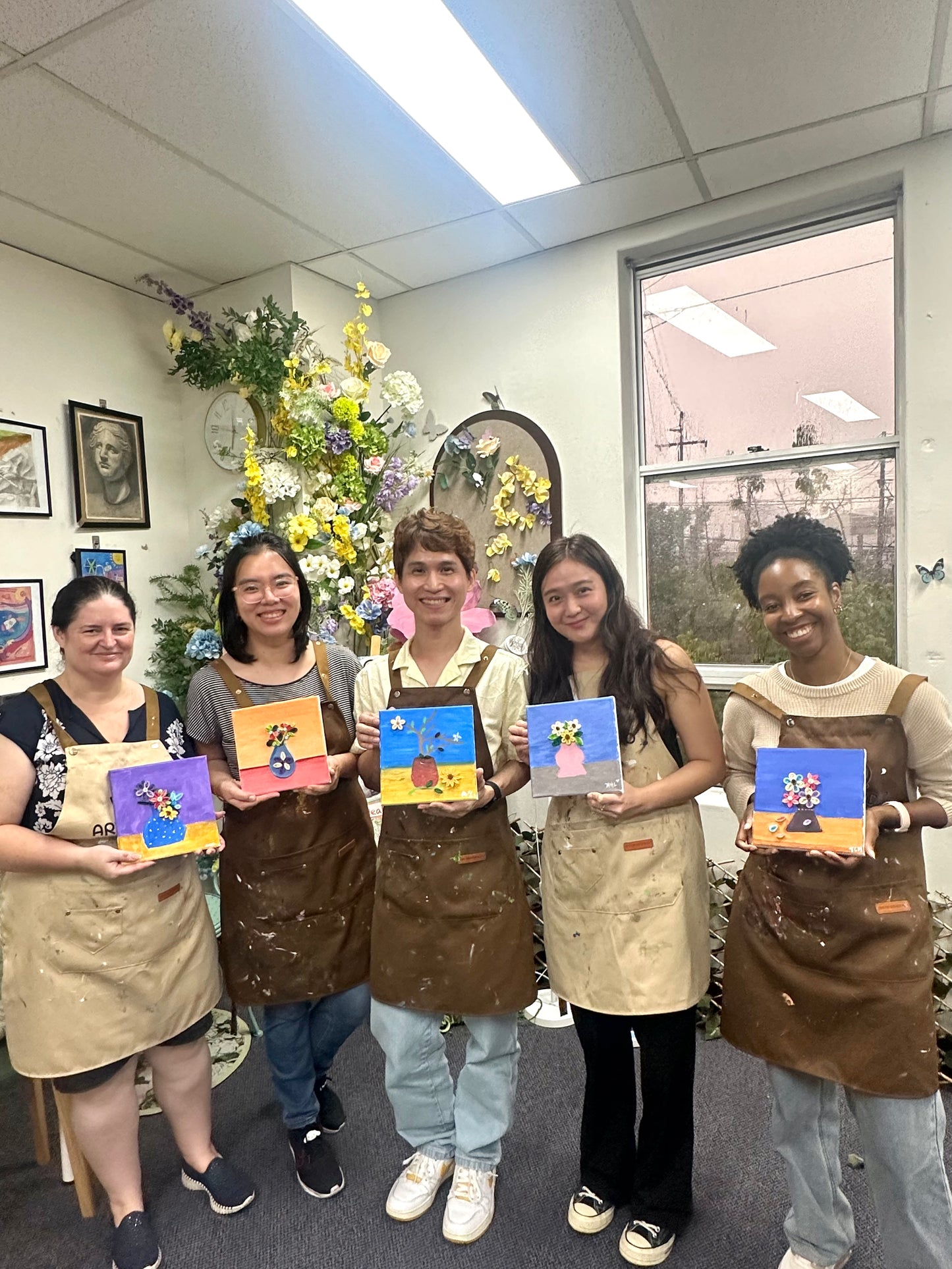 Flower Paint and Sip: 3D Quilling and Acrylic Art Class（1.5hrs）